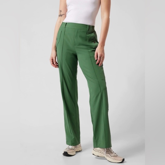 Athleta Highwaist Women's wide legs Green Cargo Pants size 2 - Picture 2 of 10